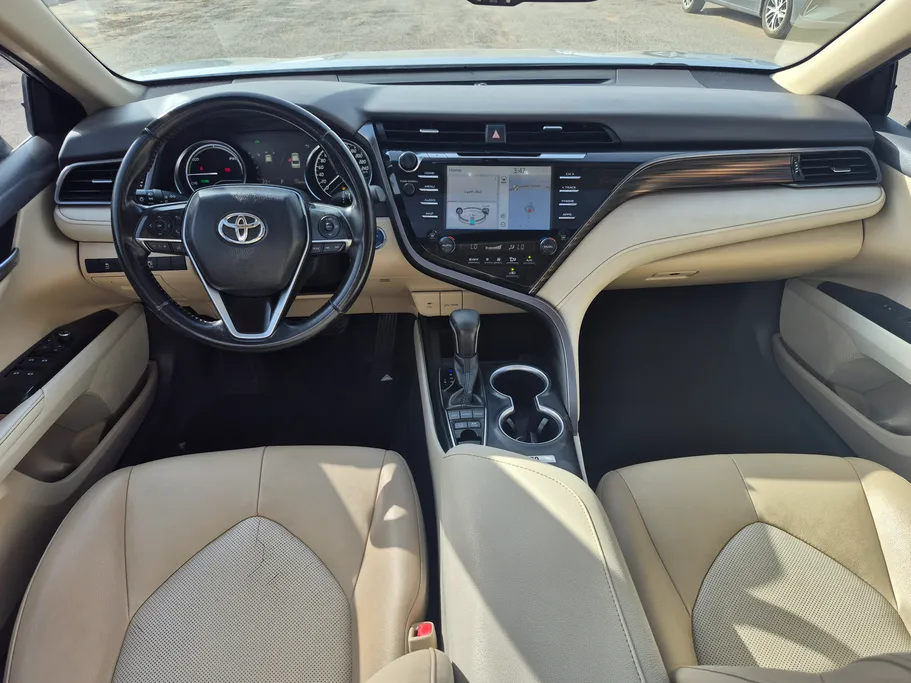 2020 Toyota Camry  GRANDE HEV 