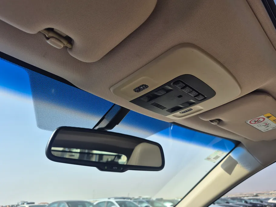 2020 Toyota Camry  GRANDE HEV 