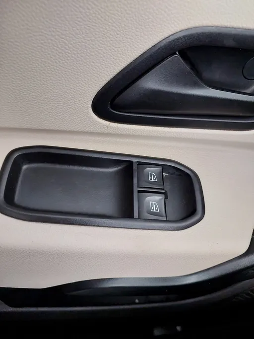 رينو داستر PE 2023 