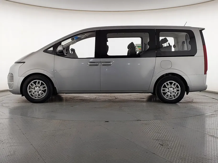 هيونداي ستاريا سمارت 9 مقاعد 2022 