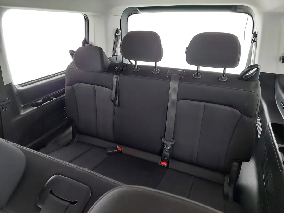 هيونداي ستاريا سمارت 9 مقاعد 2022 