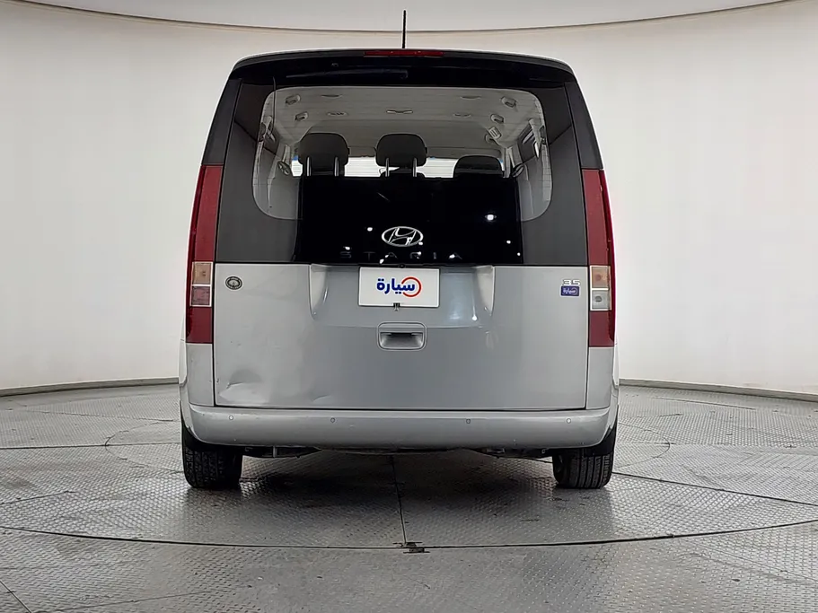 هيونداي ستاريا سمارت 9 مقاعد 2022 