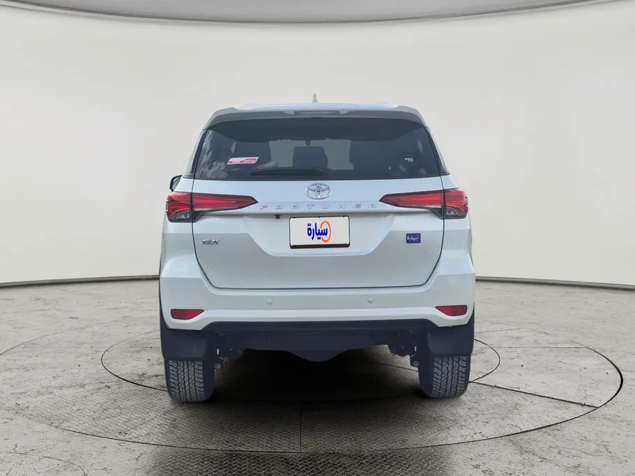 تويوتا فورتشنر GX 2024 