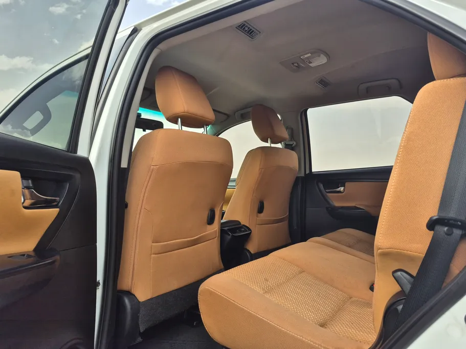 تويوتا فورتشنر GX 2024 