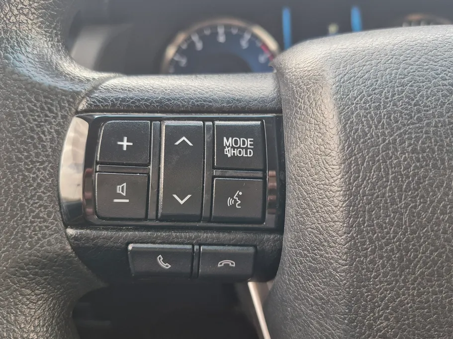 تويوتا فورتشنر GX 2024 