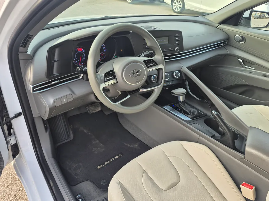 2023 Hyundai Elantra Fleet 