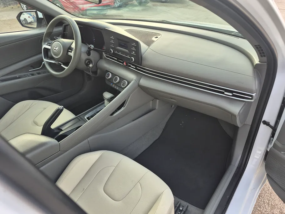 2023 Hyundai Elantra Fleet 