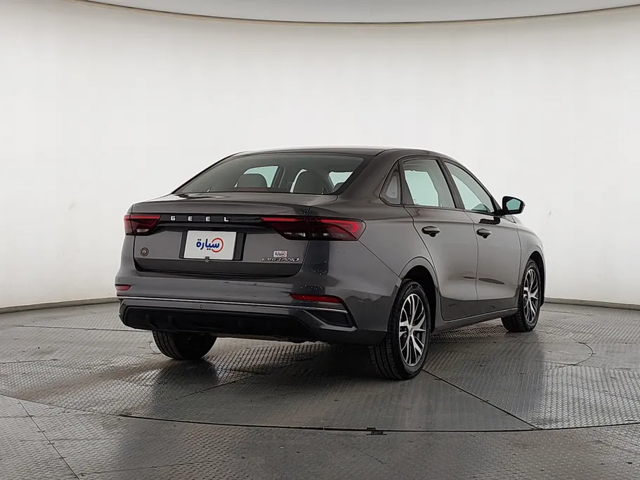 جيلي امجراند GS 2024 