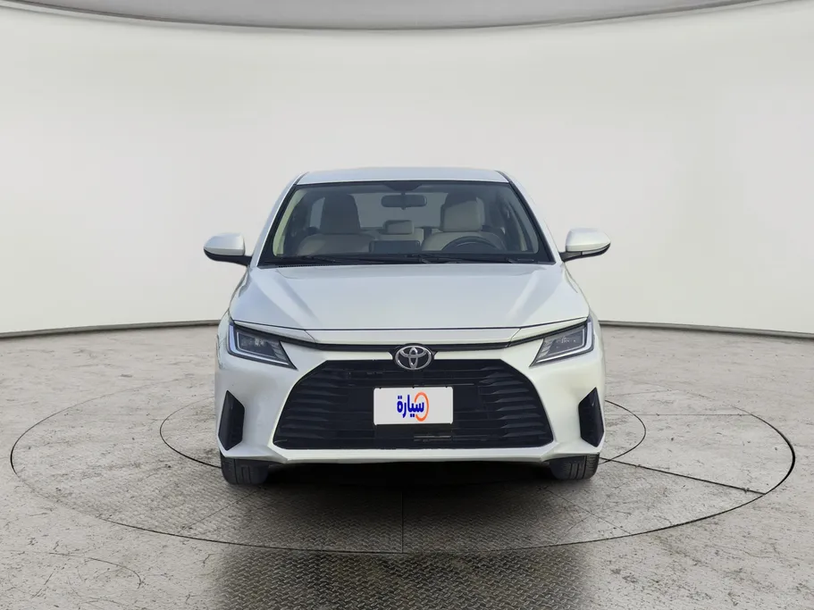 2024 Toyota Yaris  Y 