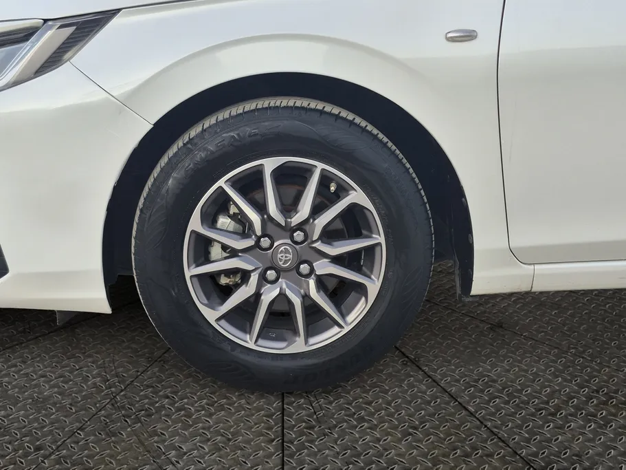 2024 Toyota Yaris  Y 