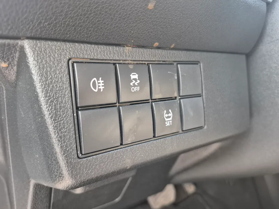 2024 Toyota Yaris  Y 