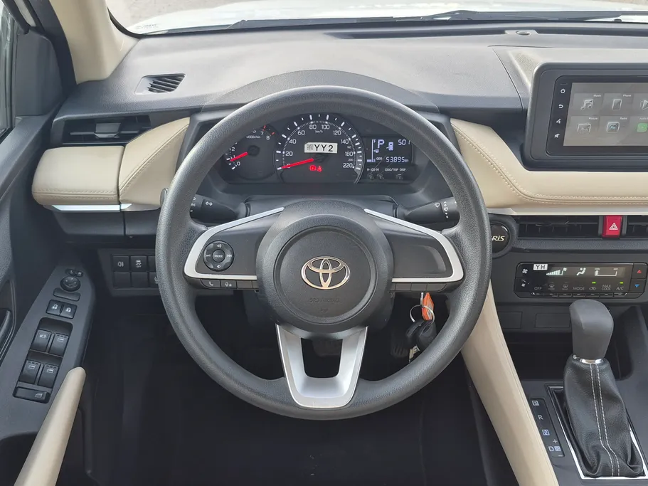 2024 Toyota Yaris  Y 