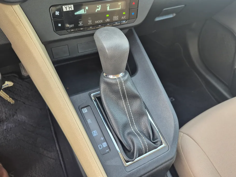 2024 Toyota Yaris  Y 