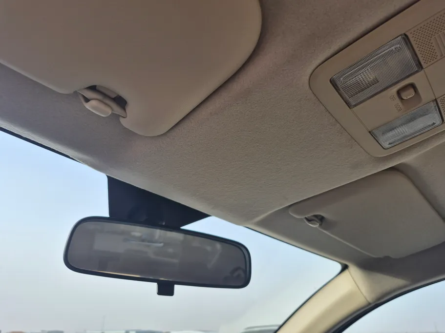 2024 Toyota Yaris  Y 