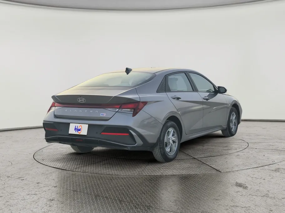 2024 Hyundai Elantra Smart 