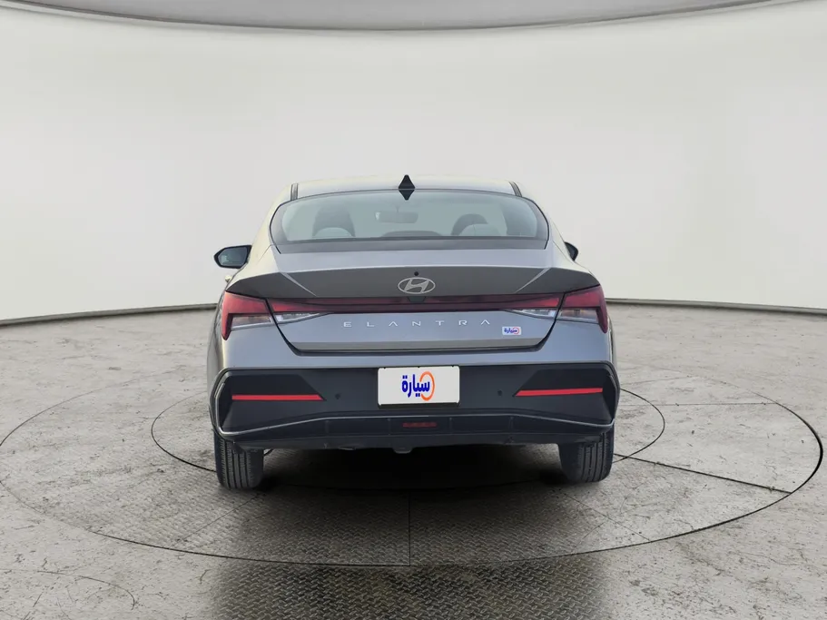 2024 Hyundai Elantra Smart 