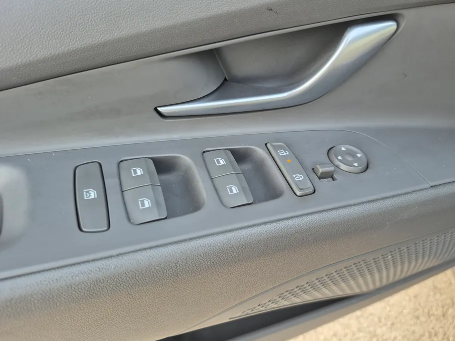 2024 Hyundai Elantra Smart 