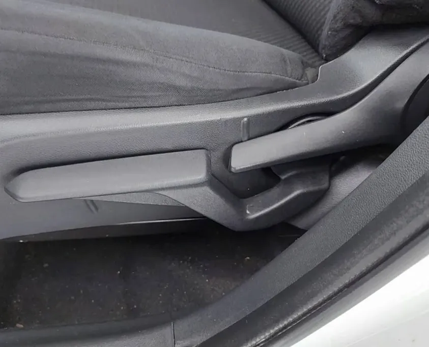 2023 Toyota Yaris  Y 