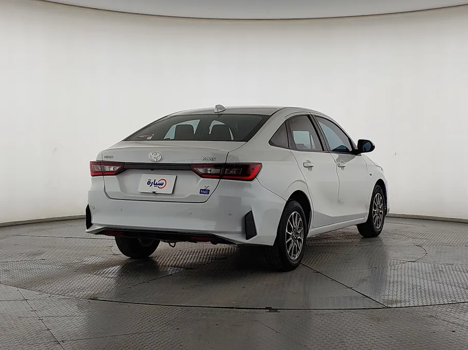 2023 Toyota Yaris  Y 