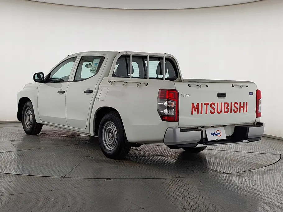 2021 ميتسوبيشي L200 DC 4x2 Diesel 