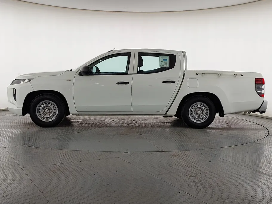 2021 ميتسوبيشي L200 DC 4x2 Diesel 