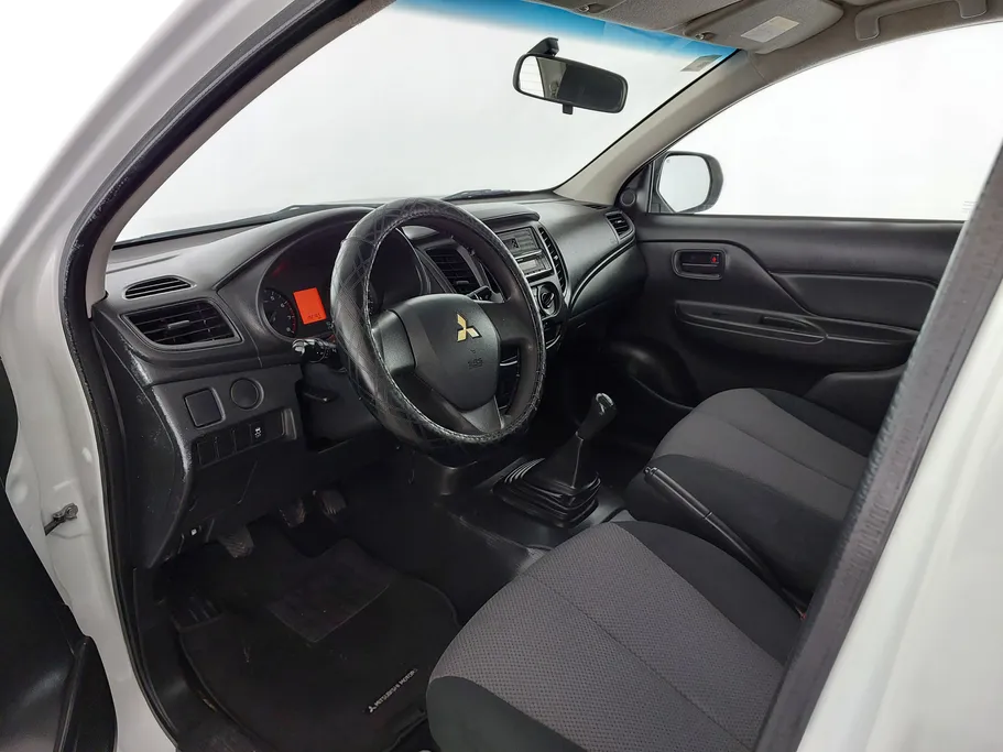 2021 ميتسوبيشي L200 DC 4x2 Diesel 