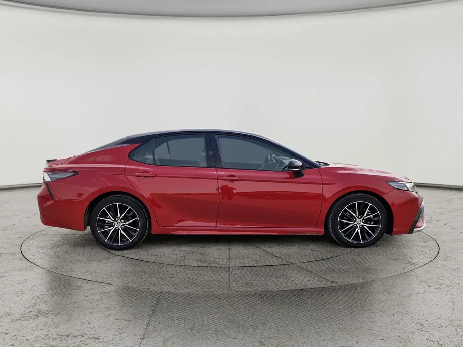 2021 Toyota Camry  SE 