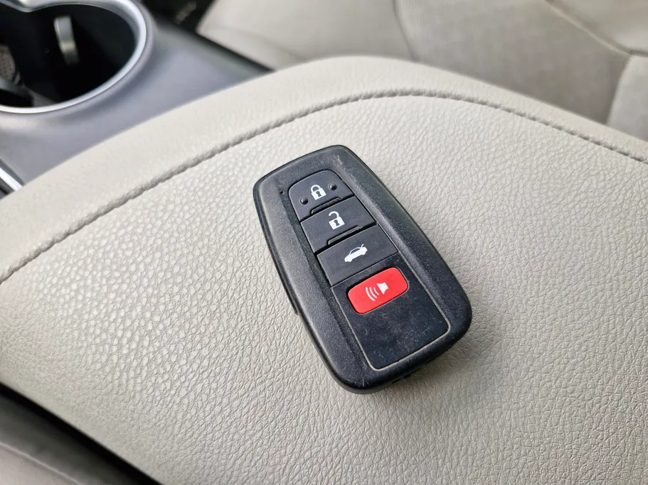 2021 Toyota Camry  SE 