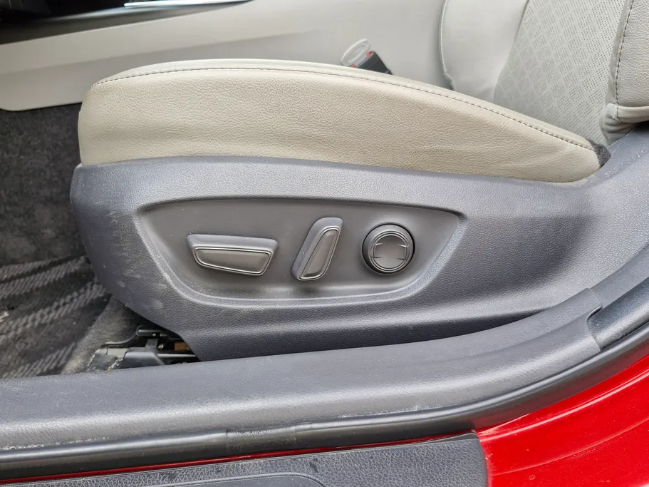2021 Toyota Camry  SE 