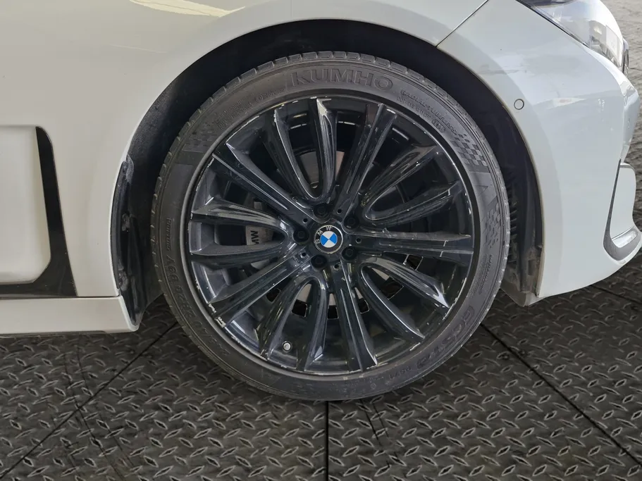 بي ام دبليو الفئة السابعة 730Li 2020 