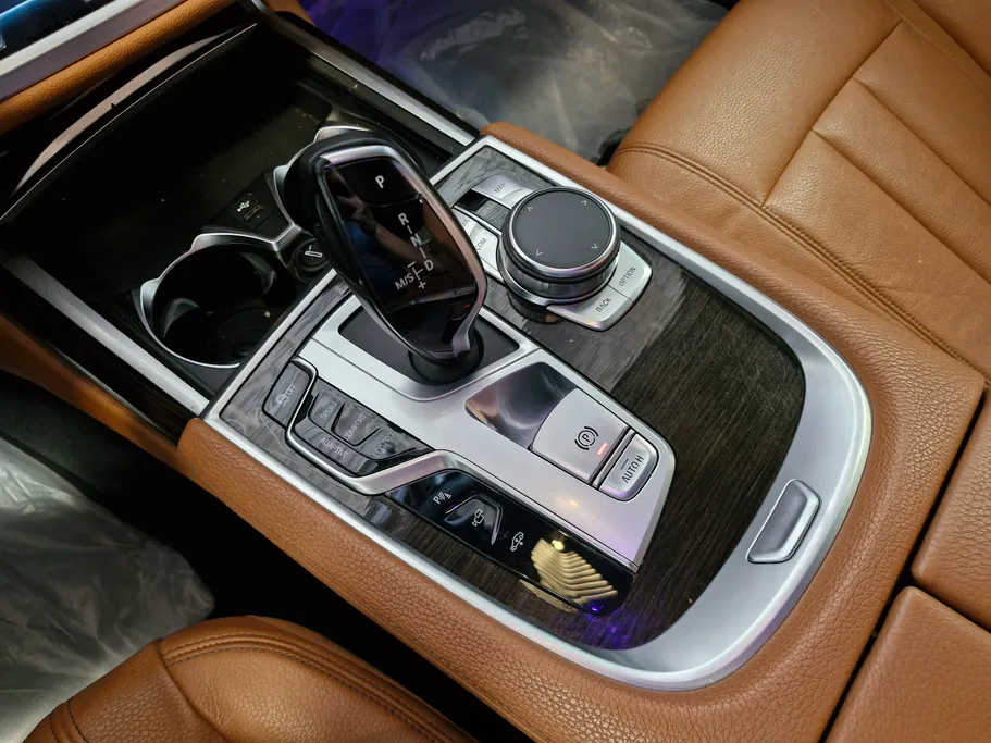 بي ام دبليو الفئة السابعة 730Li 2020 