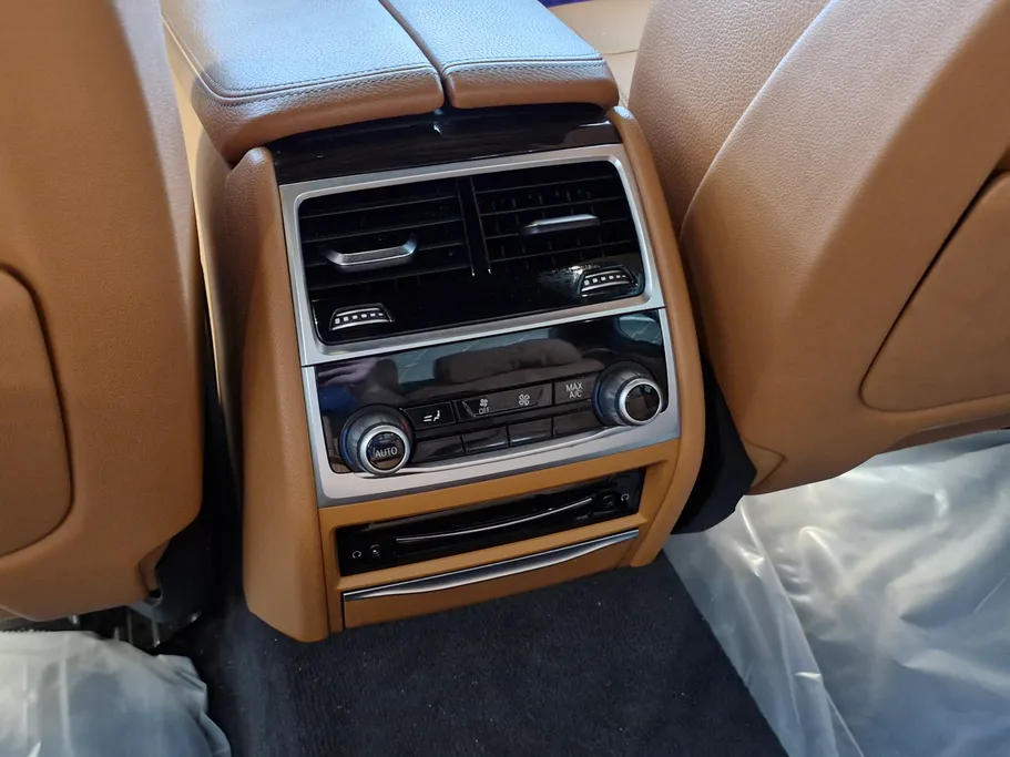 بي ام دبليو الفئة السابعة 730Li 2020 