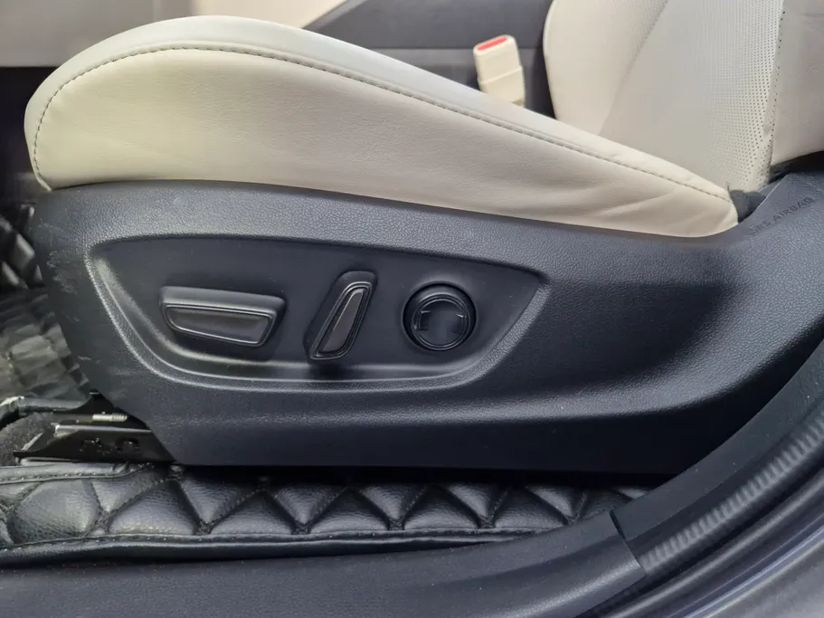 2023 Toyota Crown Premium 