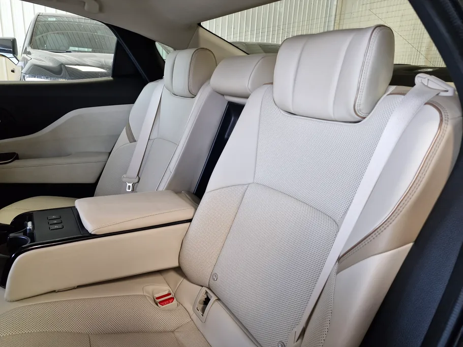 2023 Toyota Crown Premium 