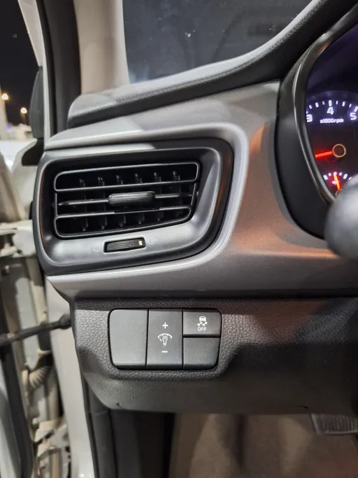 2022 Kia Rio LX 