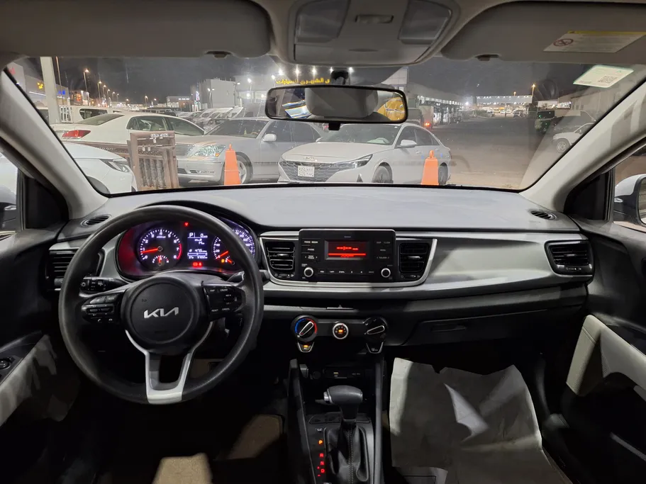 2022 Kia Rio LX 