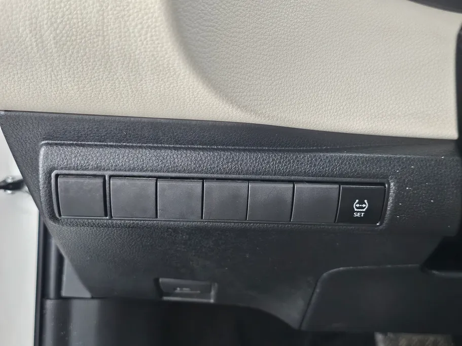 تويوتا كورولا XLI 2021 