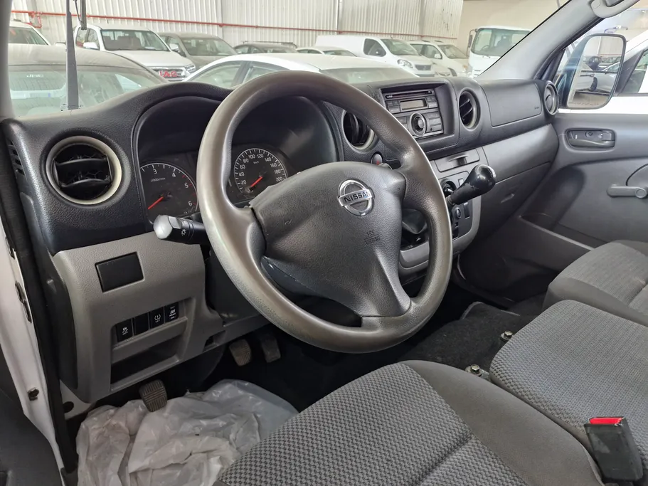 نيسان باص اورفان بضاعة 2021 