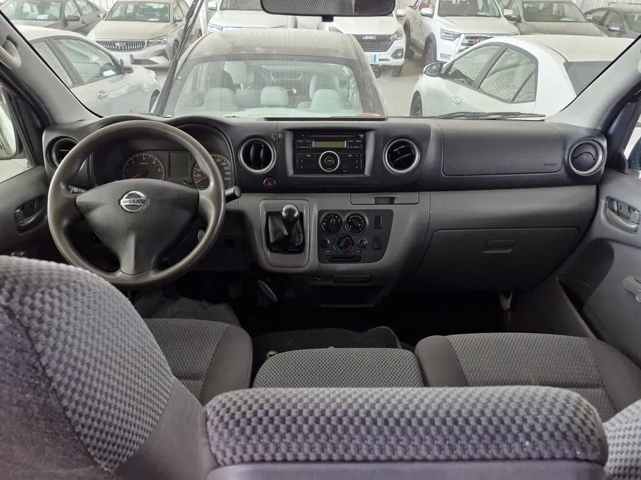 نيسان باص اورفان بضاعة 2021 