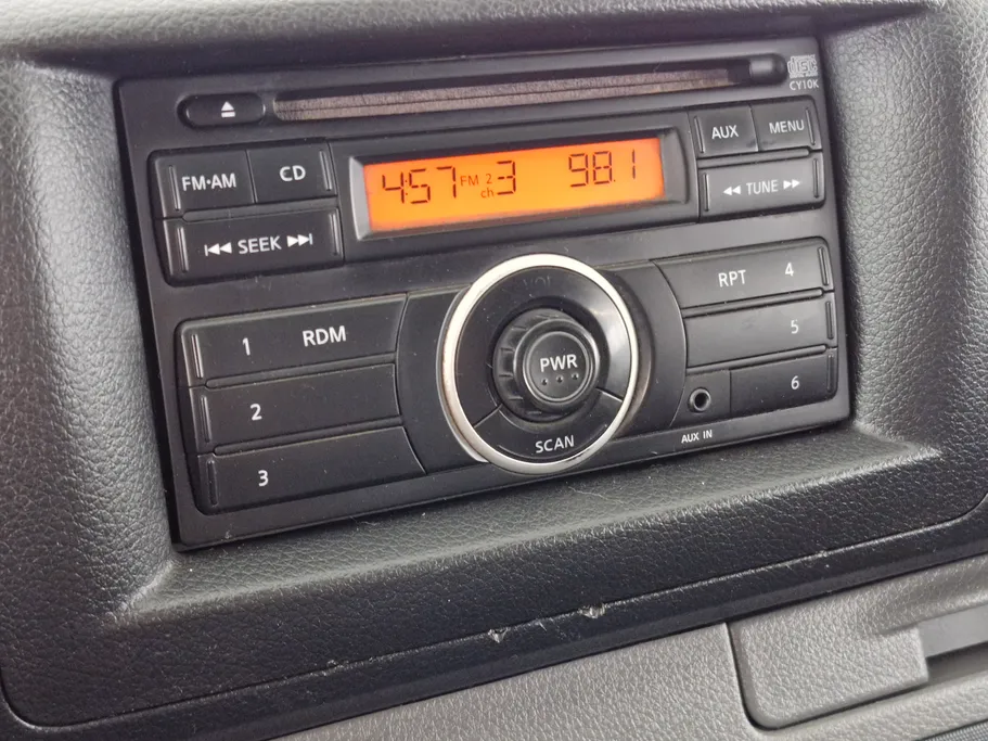 نيسان باص اورفان بضاعة 2021 