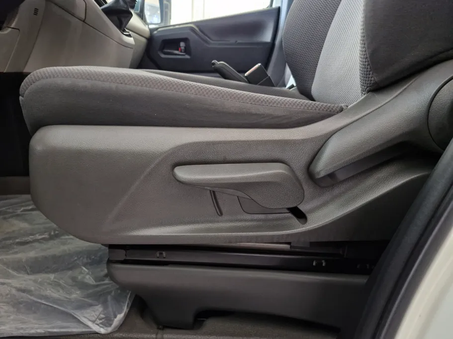 تويوتا هايس بضاعة سقف عالي 2023 