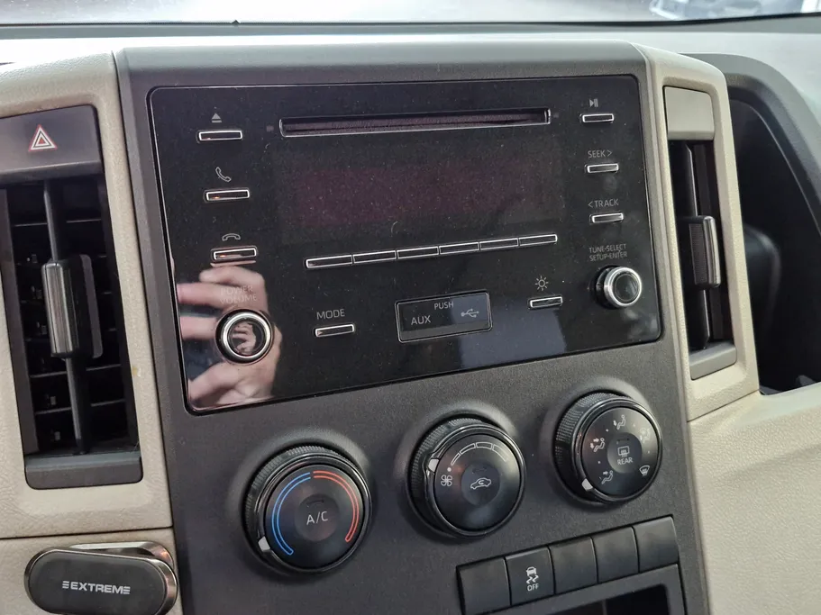 تويوتا هايس بضاعة سقف عالي 2023 