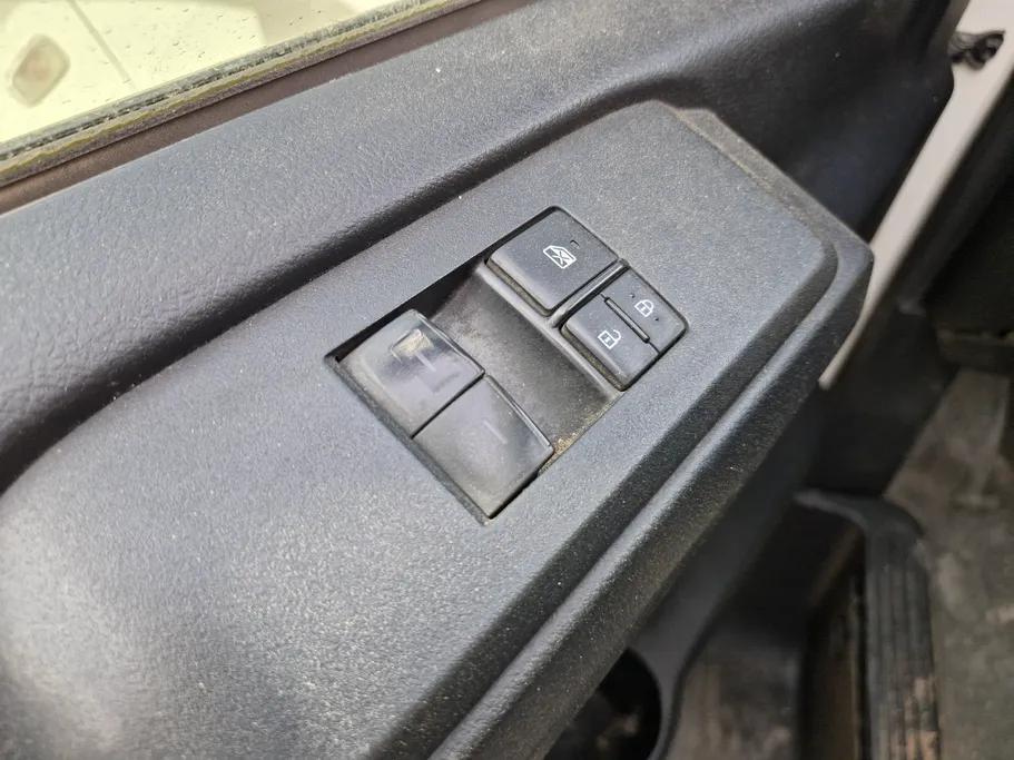 2022 Toyota Haice ثلاجة سقف عالي 