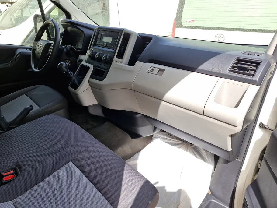 2022 Toyota Haice ثلاجة سقف عالي 