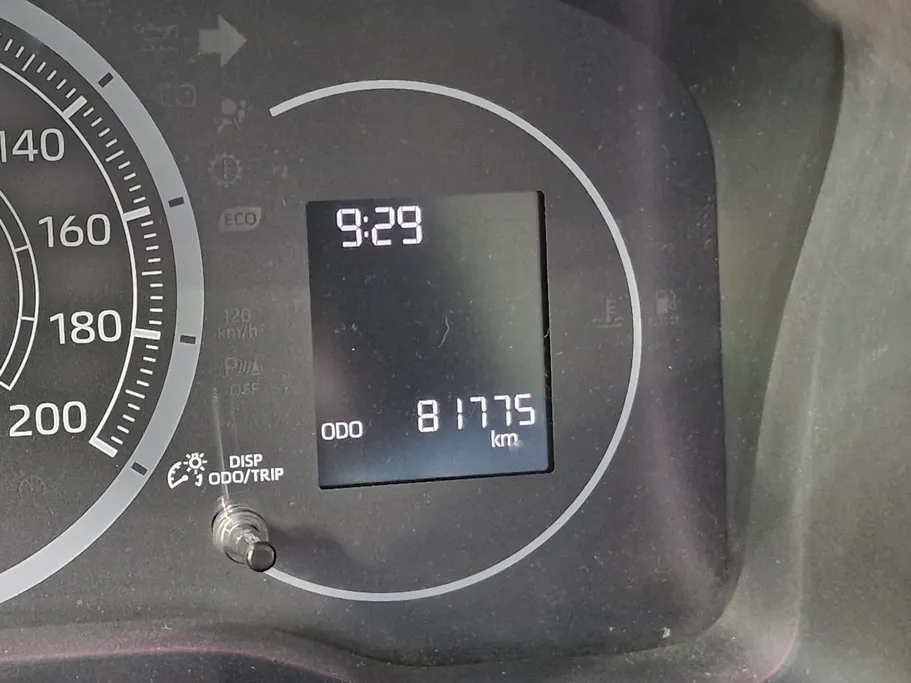 2023 Toyota Haice بضاعة سقف عالي 