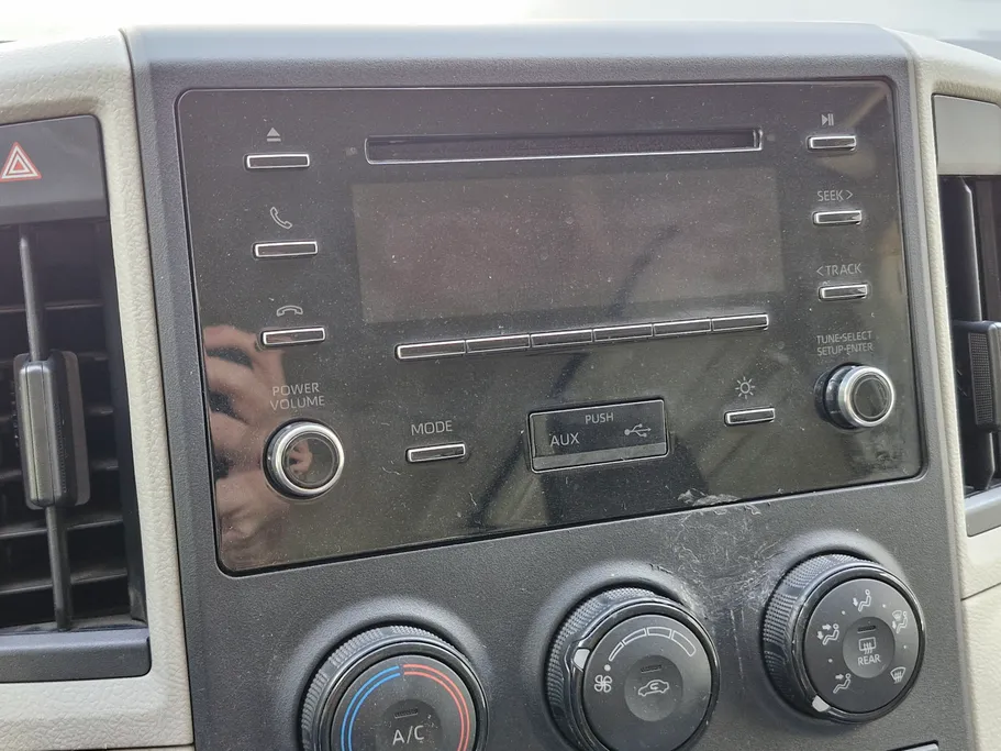 2023 Toyota Haice بضاعة سقف عالي 