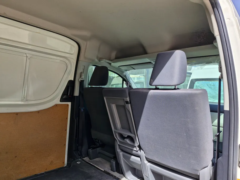 2023 Toyota Haice بضاعة سقف عالي 