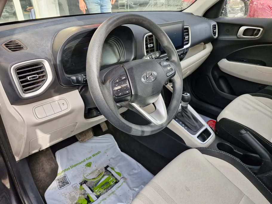 2024 Hyundai Venue Smart 