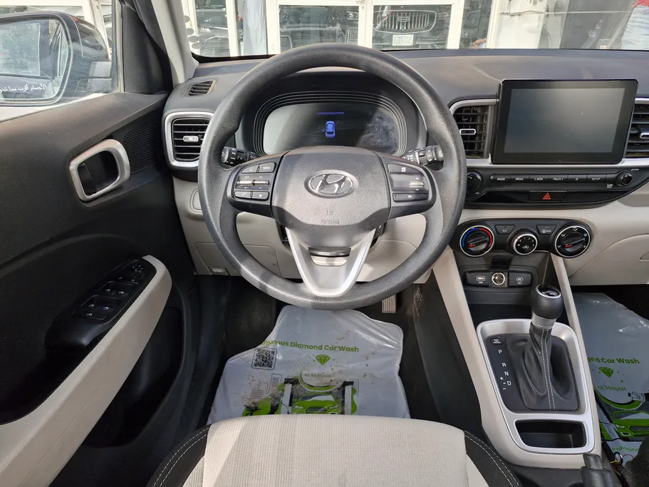 2024 Hyundai Venue Smart 