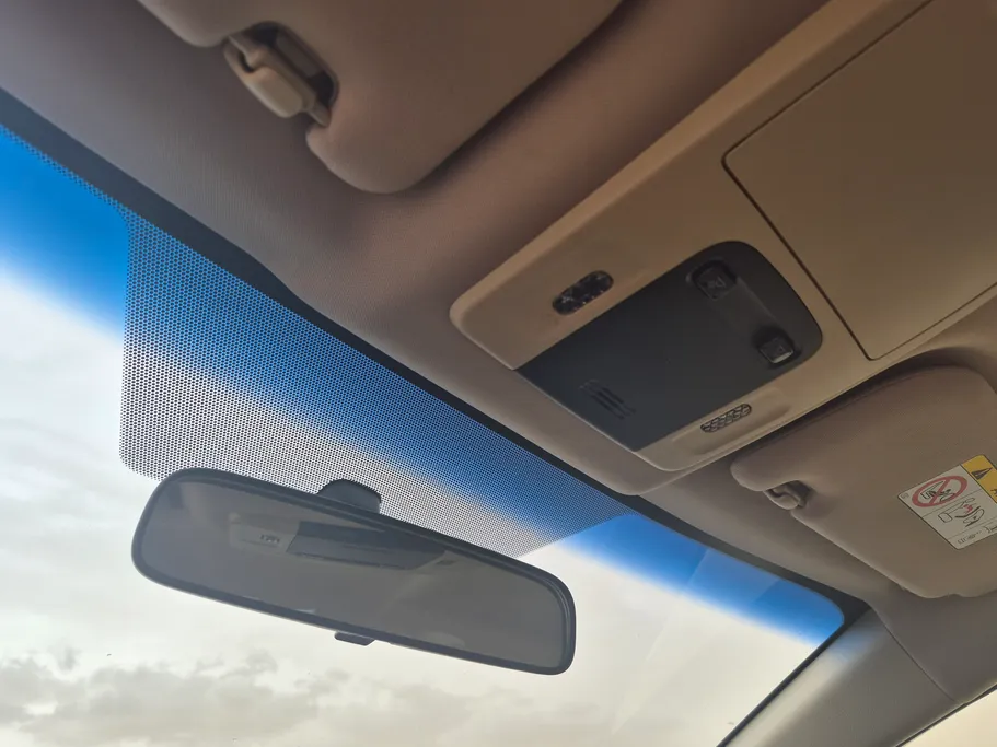 تويوتا كامري LE 2024 